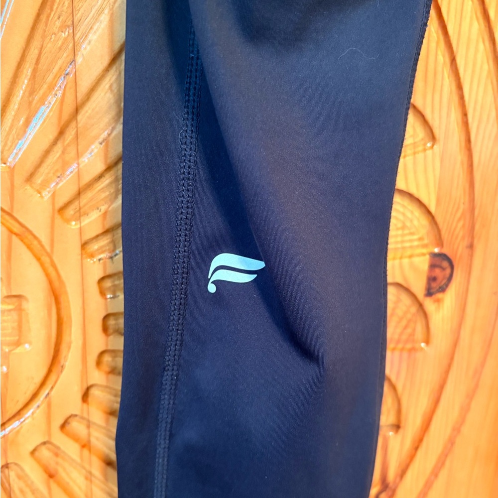 Fabletics Black High-Waist Leggings with Side Pockets - Picture 5 of 5